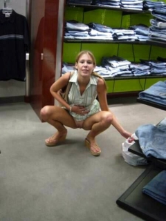 Pussy Shopping 1 - N