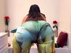 Hot Ass Babe Masturbates For Cam at