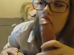 geek-sucking-on-her-boyfriends-cock