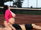 Chunky bbw sixtynining on the tennis court