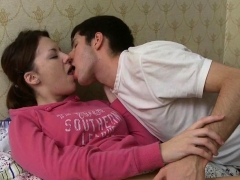 Babe Gives Oral Engulfing After Wild Love Bubbles Mashing