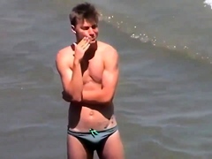 speedo-beach-watch-better