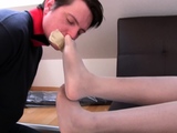 slaveboy bobby must sniff ebony feet in White nylons