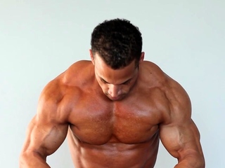 Beefy Ronald Flexes For The Cams