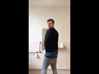 Boy sagging and cum at university