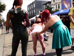 aliceinbondageland-folsom-street-fair-sissy-handjob-p