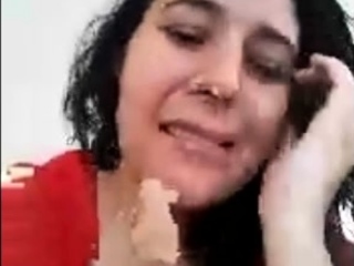 Turkish Horny Milf Masturbation