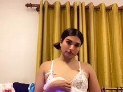 Brunette Tranny jerking in hard dick in solo Webcam