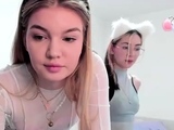 Webcams teen lesbian