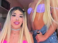 cute-tranny-amateur-webcam-wanking