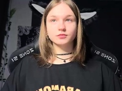 solo-webcam-tranny-masturbation