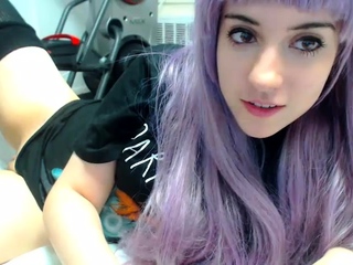 Webcam Teen masturbates and pretends you came in her mouth