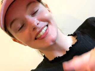 Cumshot amateur MILF suck and jerks dude in the bedroom