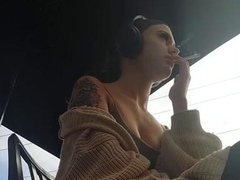 Miss Cane Aka Itsmisscane Onlyfans - My Smoke Warming Up My