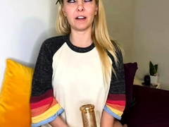 amateur-blonde-teen-plays-solo-with-toy-webcam-porn