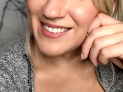 mom-amateur-webcam-pussy-masturbate