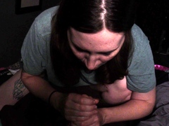 cheep-looking-amateur-milf-brunette-vannah